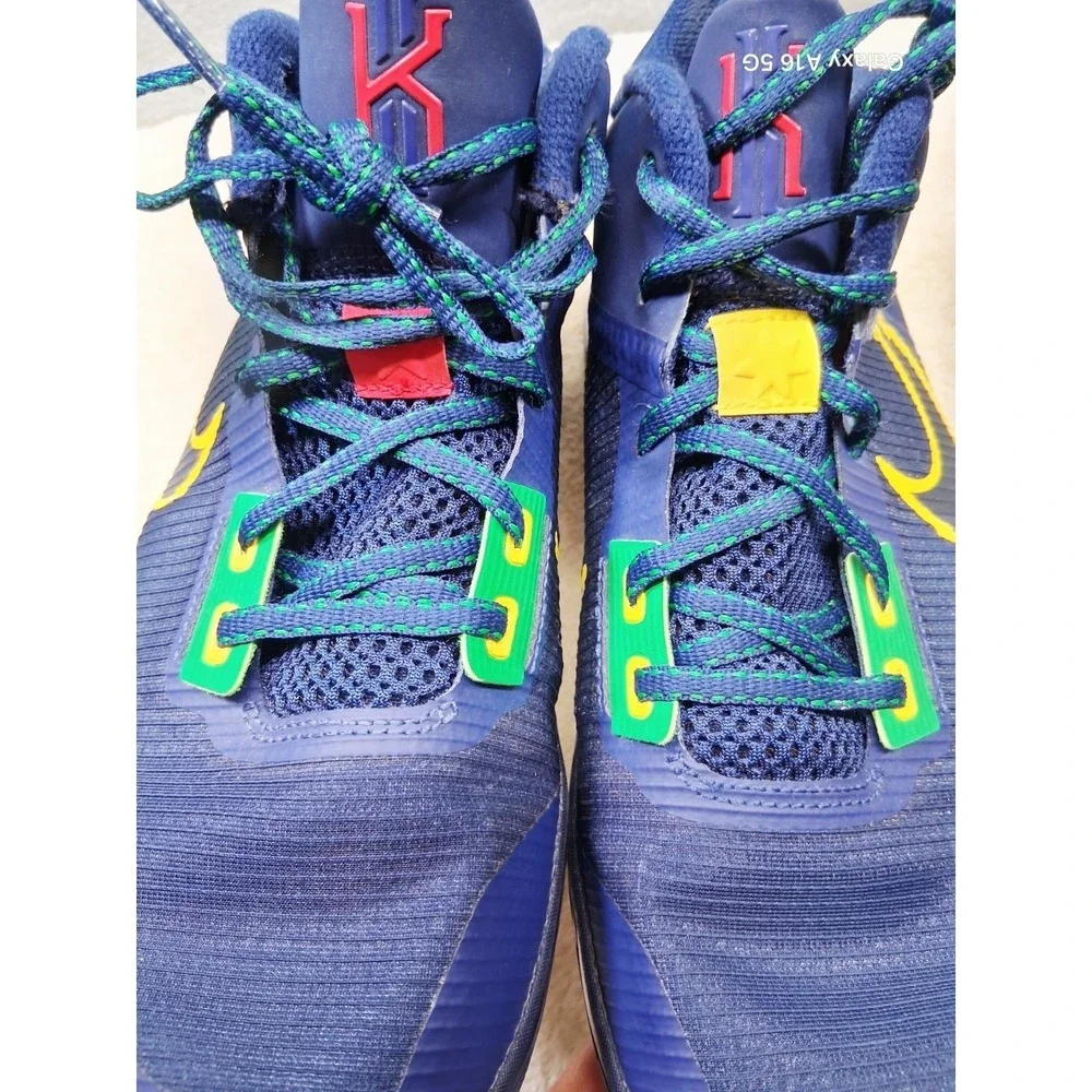 Nike‎ Kyrie Flytrap 4 Blue Void Yellow Mid Top Basketball Sneaker GS Size 7Y ✨️